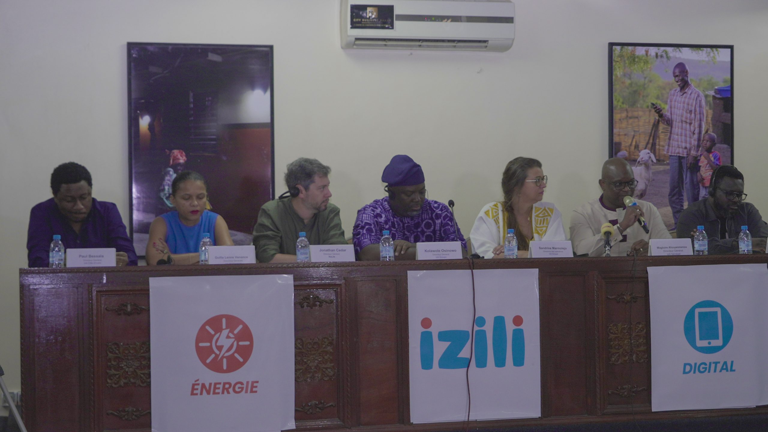 Conférence de presse Izili